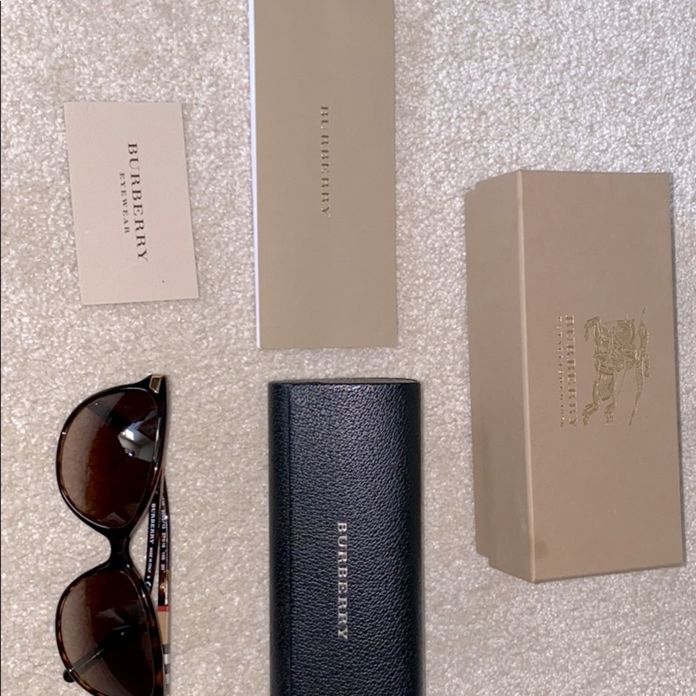 Burberry sunglasses